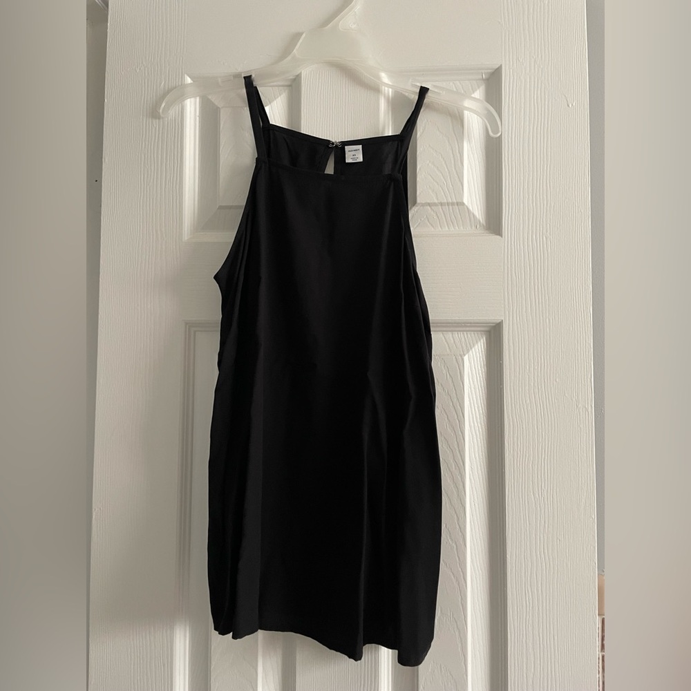 Old Navy keyhole back tank
